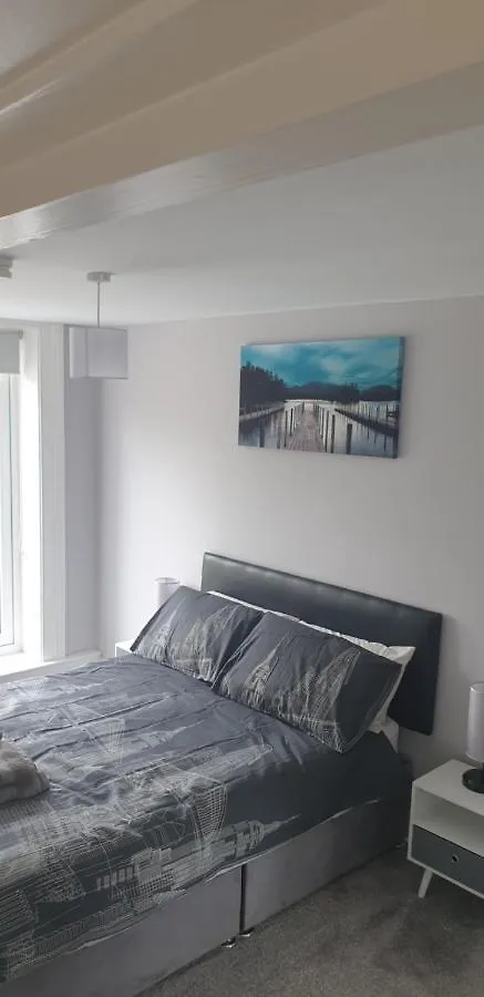 Modern 2 Bed Apartment With Parking 벨파스트