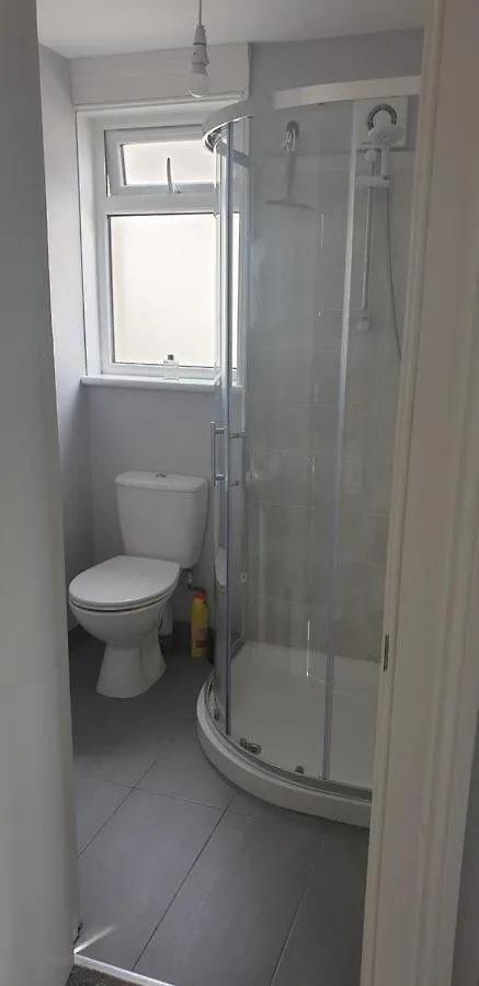 Modern 2 Bed Apartment With Parking 벨파스트 0*,  영국